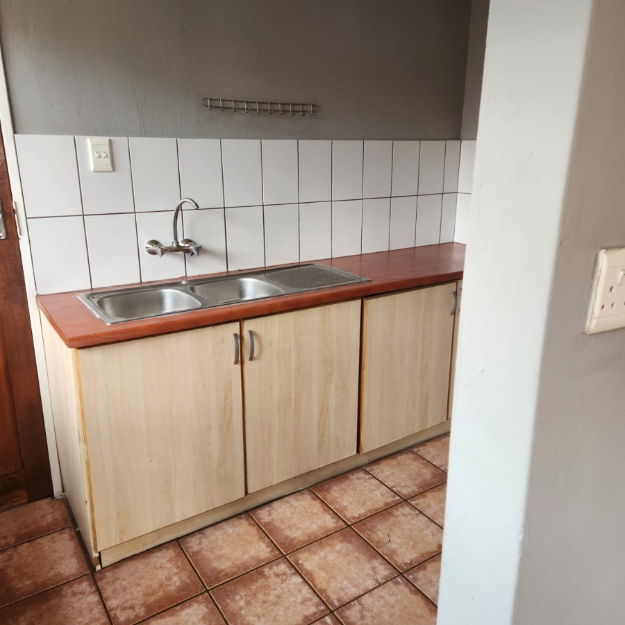 2 Bedroom Property for Sale in Potchefstroom North West